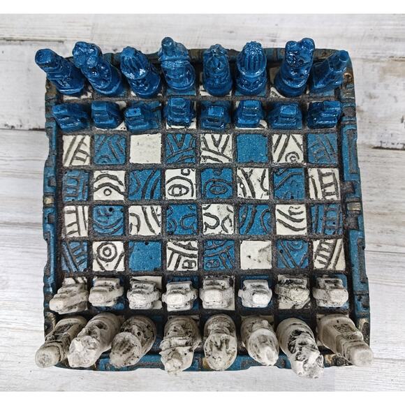 VTG Mayan Chess Set Mini Hand Carved White Blue Pieces 6"X6" Board With Storage - Picture 5 of 12